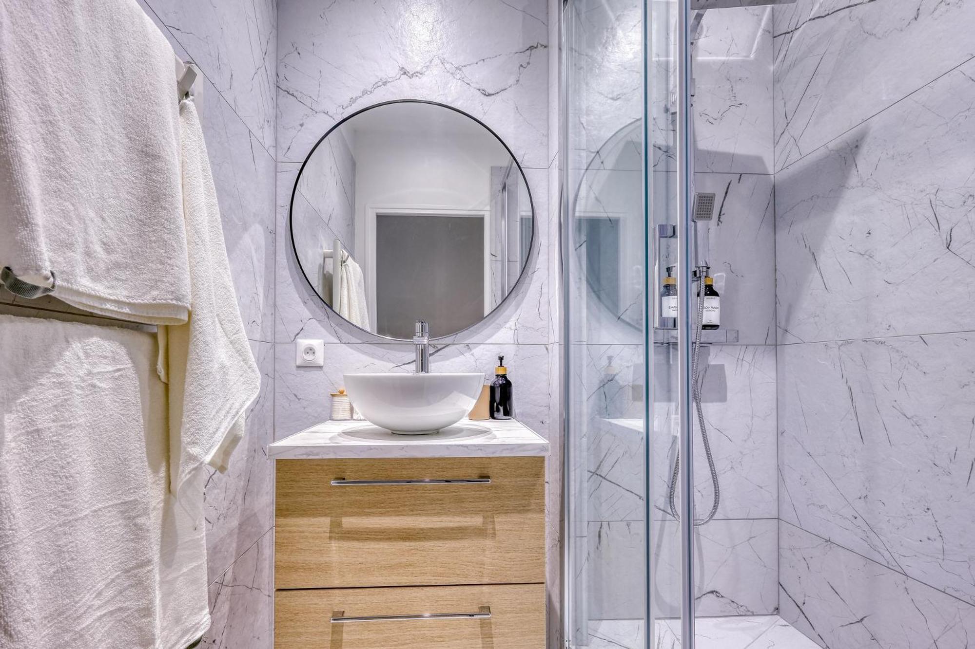 Short Time Suites Toulon Centre 4 Check-In Auto Экстерьер фото